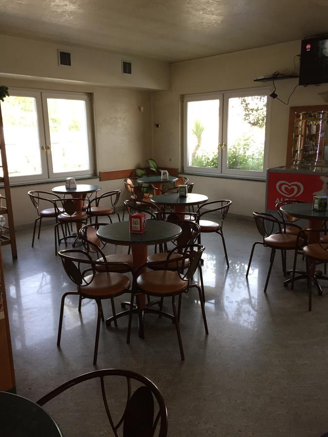 Grottole Hotel Basentum מראה חיצוני תמונה